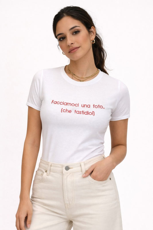T-Shirt Donna Ricamo “Che Fastidio!” – Made in Italy