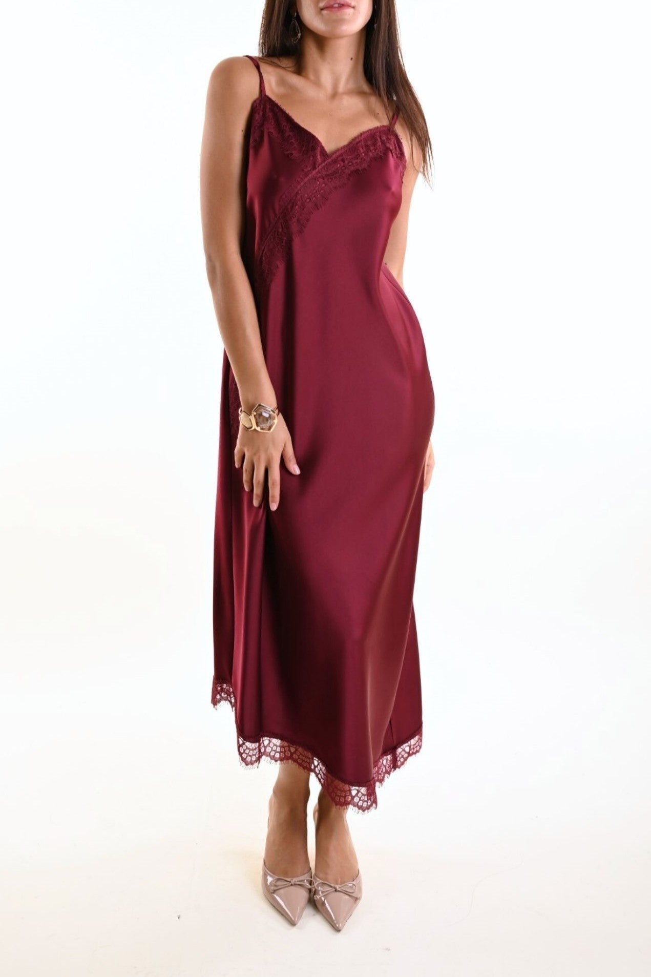 Lory – Abito Lungo Satinato con Pizzo