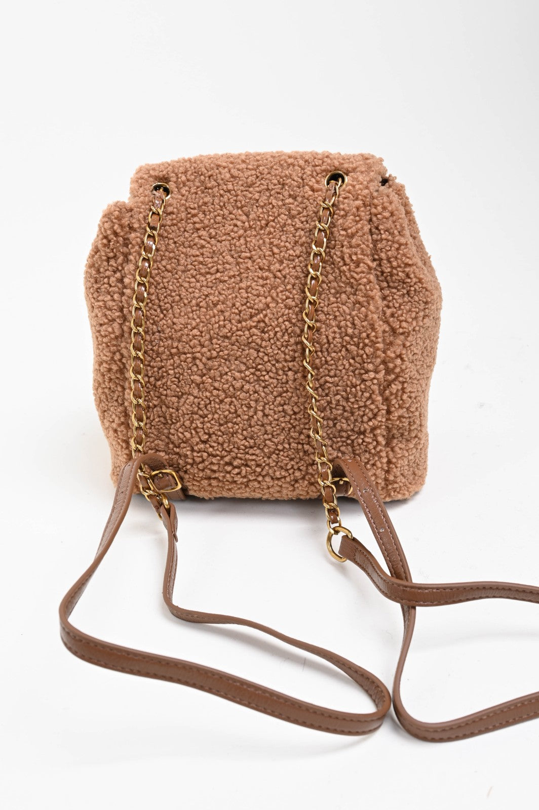 Zaino Teddy con Tasche Frontali e Dettagli Dorati – Coffee